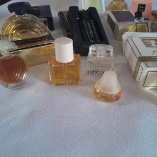 Colección 18 Minitallas  Perfumes