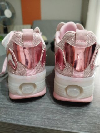 Zapatos con ruedas y luces Talla 32