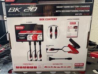 Expositor BS Battery con Cargador BK20 3 baterías