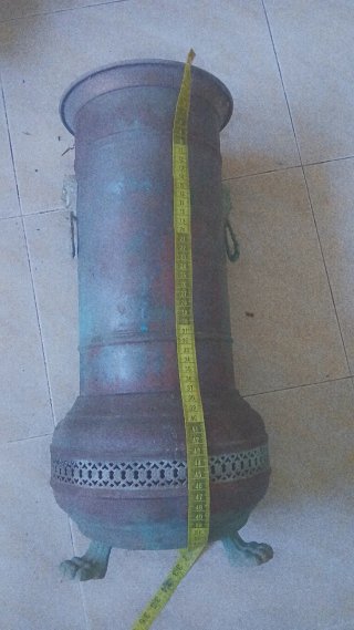 Paragüero de Cobre Antiguo