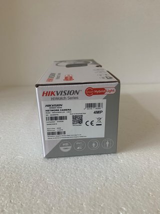 Cámara IP Hikvision 4MP Smart Hybrid Light
