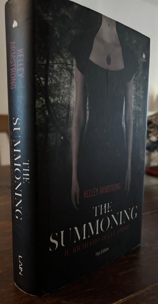 the summoning romanzo