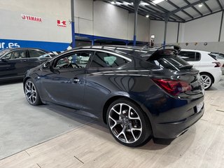 Opel Astra OPC