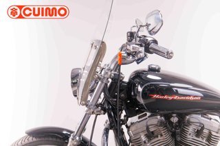 HARLEY DAVIDSON SPORTSTER 883 CUSTOM