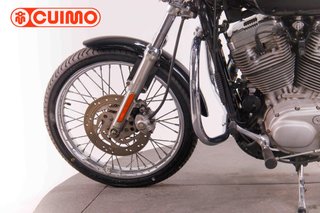 HARLEY DAVIDSON SPORTSTER 883 CUSTOM