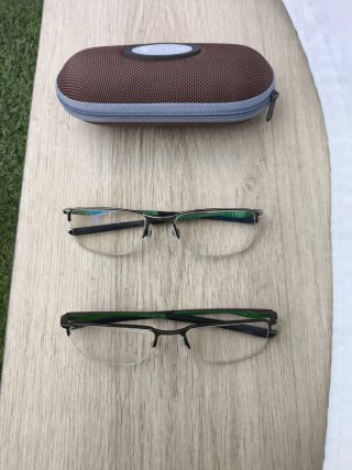 Gafas Graduadas con Estuche marca Oakley