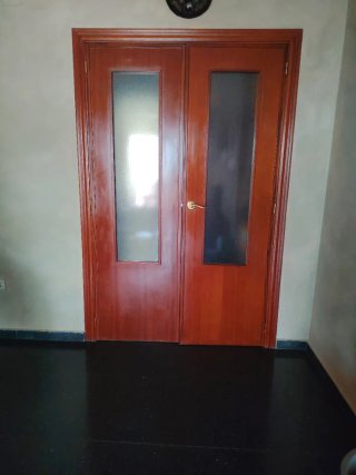 Puertas Dobles de Madera con Cristal