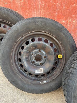 Neumáticos invierno Continental 195/65 R15 + llant