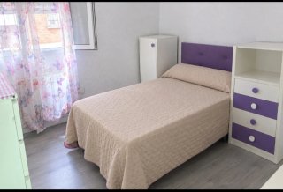 HABITACIÓN PARA CHICA EN COLMENAR VIEJO