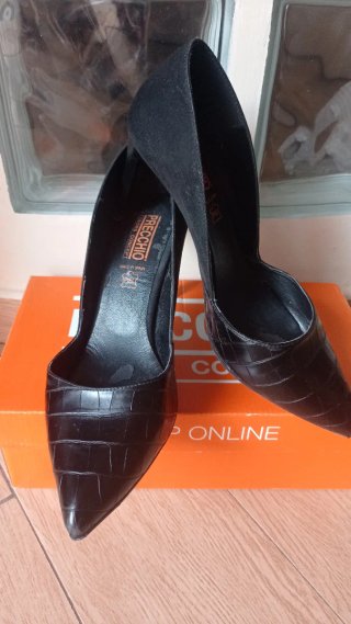 PRECCHIO Zapatos de tacón negros