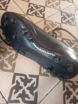 Botas de futbol Nike negras