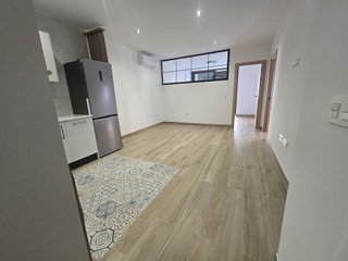 Piso en alquiler en Puerta Carmona-Puerta Osario-Amador de los Ríos en Sevilla