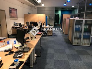 Oficina en venta en Pomar en Badalona
