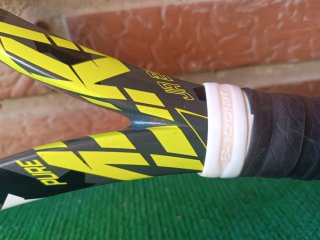 Raqueta de Tenis Babolat.