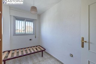 Piso en venta en Polígono Cartuja – La Paz en Granada