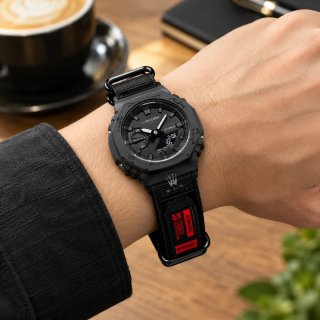 Casio G-Shock Negro Total con detalles Rojos