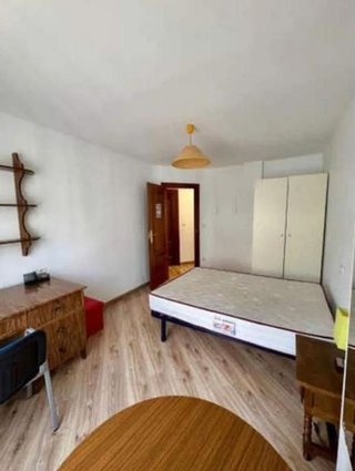 Piso en alquiler en Camino de Ronda - Rosaleda en Granada
