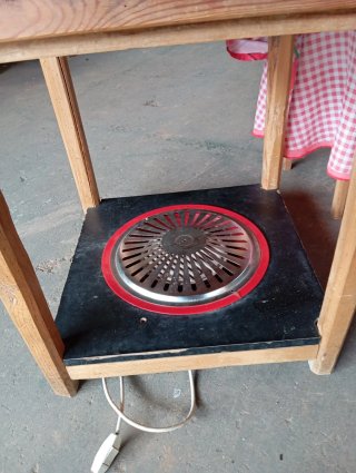Mesa camilla con brasero eléctrico