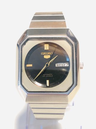 Reloj Seiko 5 TV Screen Negro Automático 1983