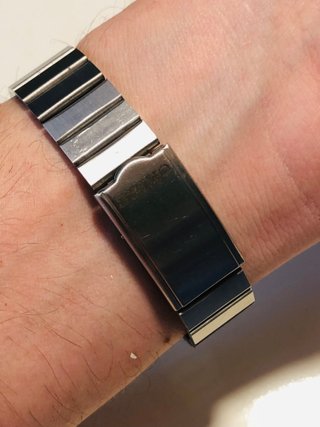 Reloj Seiko 5 TV Screen Negro Automático 1983