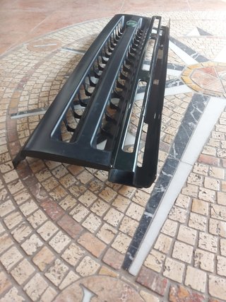 Parrilla Land Rover Discovery 1