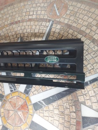 Parrilla Land Rover Discovery 1