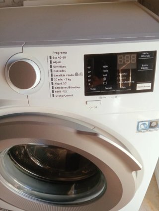 Lavadora AEG 8kg 1200rpm Blanca