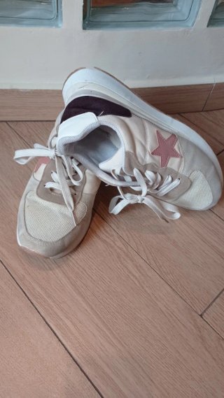 Zapatillas Beige y Rosa con Estrella