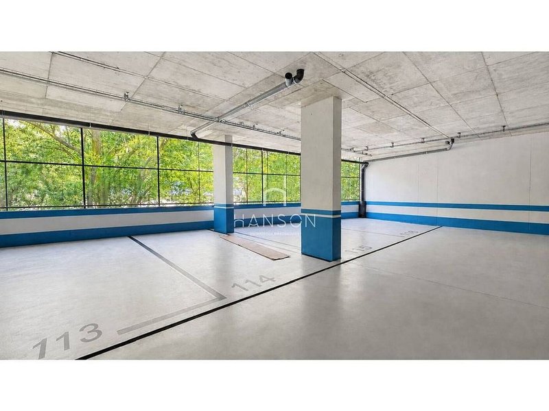 Parking space for rent in Encamp · 2 of 15