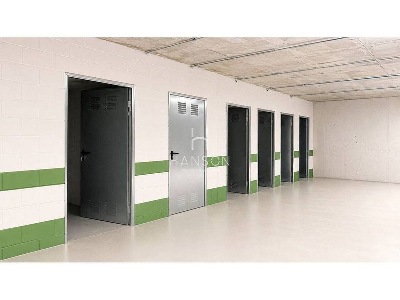 Parking space for rent in Encamp · 8 of 15