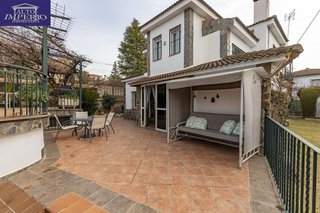 Chalet en venta en Otura