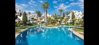 Ático en alquiler en Nueva Andalucía en Marbella