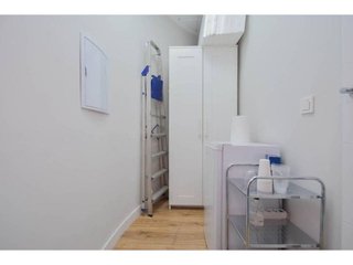 Local comercial en venta en Cervantes en Granada