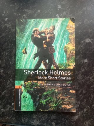 Oxford Bookworms Library: Level 2: Sherlock Hol...