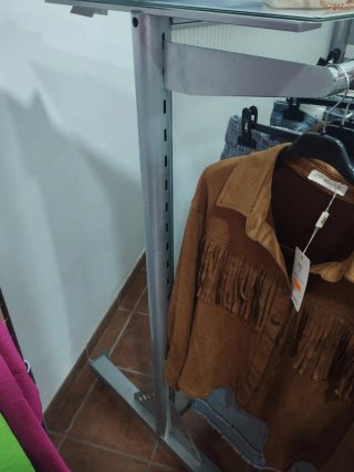 Mueble Perchero Ropa Metal y Tela