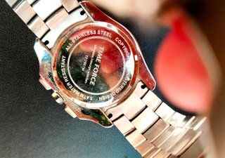 Reloj Time Force Cronógrafo Negro y Plateado