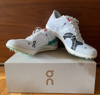 ON Cloudspike zapatillas clavos