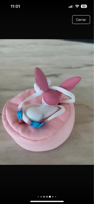 Figura Sylveon Pokémon