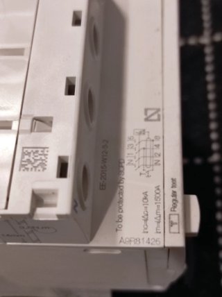 DIFERENCIAL 4P 25A 30MA 380V ref. A9R81425