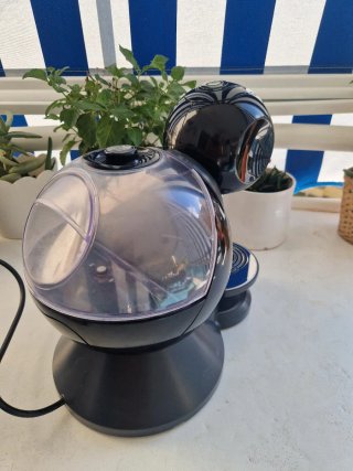 Cafetera Dolce Gusto Negra