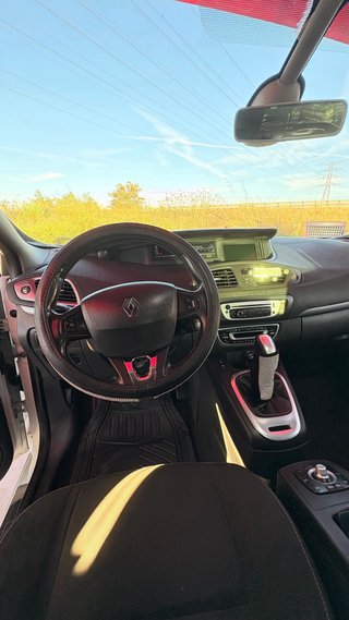 Renault Scenic 2015