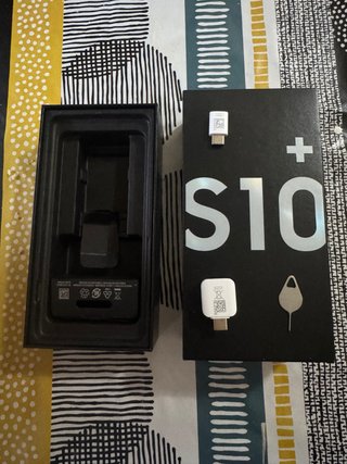 Caja Samsung Galaxy S10+