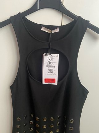 Vestido Corto Negro Bershka