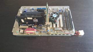 Placa Base ASUS P3V133 con Procesador y Gráfica