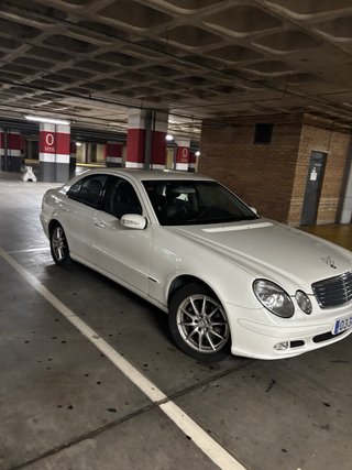 Mercedes-Benz E220 CDI Avantgarde  2003