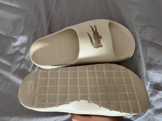 Chanclas Lacoste Beige