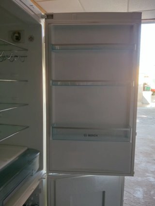 Frigorífico Bosch Combi Blanco 70cm Ancho.