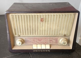 Radio Antigua Philips