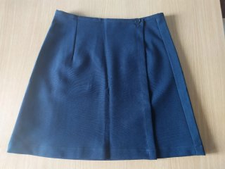 Falda corta azul