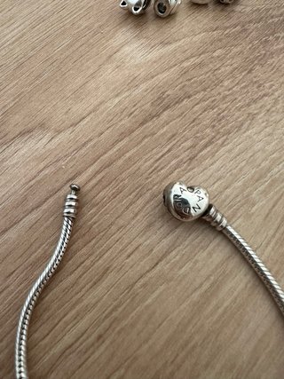 Pulsera Pandora con 3 Charms + separadores 18 cm